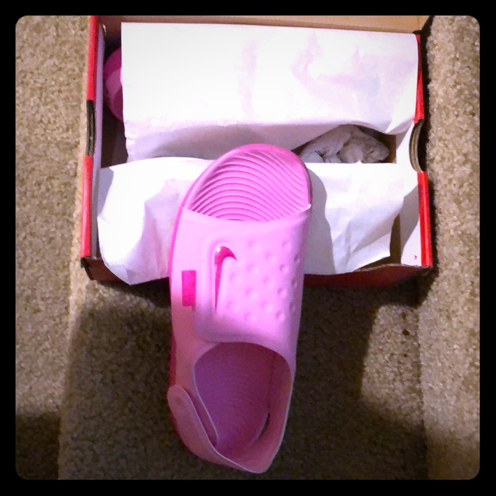 Nike Sunday adjustable sandals (kids)